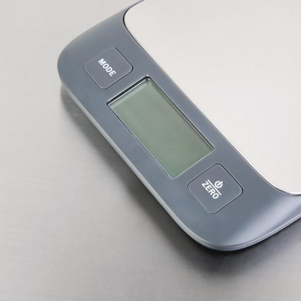 Nisbets Essentials Electronic Scale 5kg - Image 4