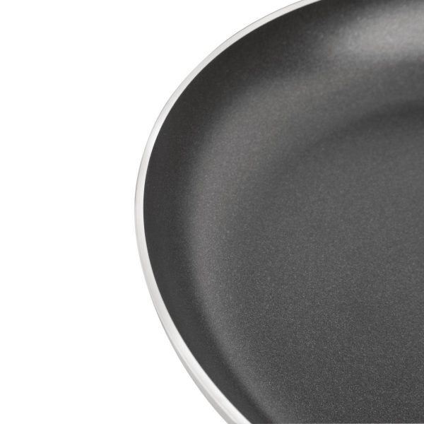 Nisbets Essentials Non-Stick Teflon Frying Pan 200mm - Image 3