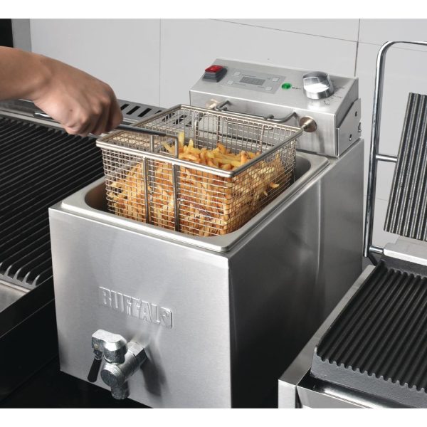 Buffalo Single Tank Single Basket 8Ltr Countertop Fryer with Timer 2.9kW - Image 5