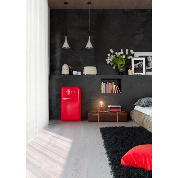 Smeg 50s Retro Mini Bar Fridge Red FAB5RRD5 - Image 3