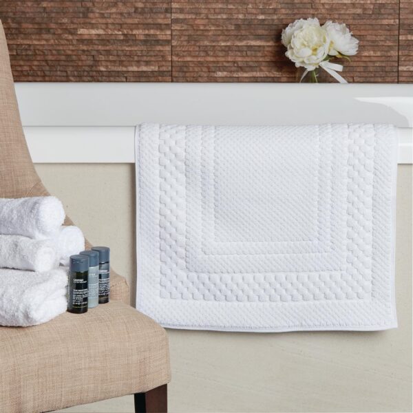 Mitre Heritage Chequers Bath Mat - Image 3