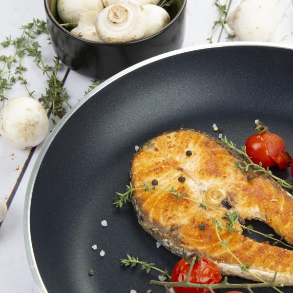 Vogue Cook Like A Pro 3-Piece Non-Stick Frying Pan and Saute Pan Set - Image 4