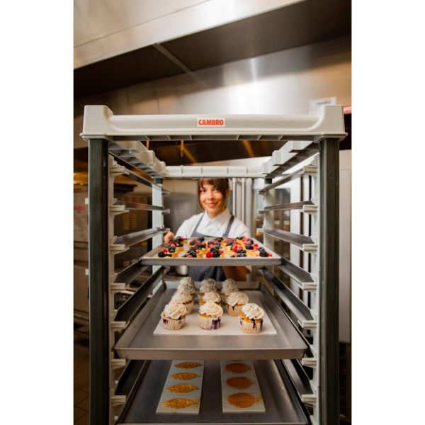 Cambro Ultimate Full Height Bakery Trolley 600x400mm - Image 3