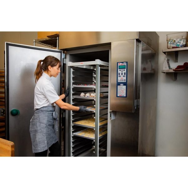 Cambro Ultimate Full Height Bakery Trolley 600x400mm - Image 6