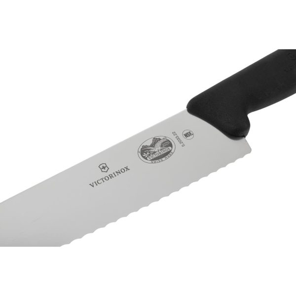 Victorinox Fibrox Serrated Carving Knife 22.2cm - Image 4