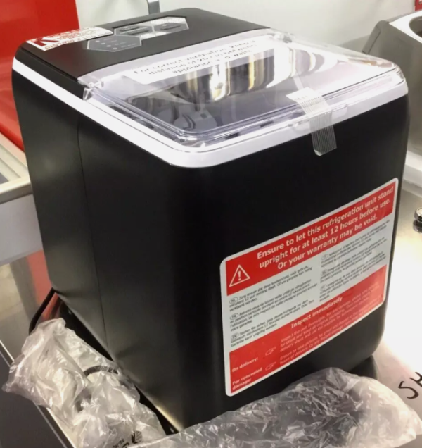 Counter Top Manual Fill Ice Machine - Image 3