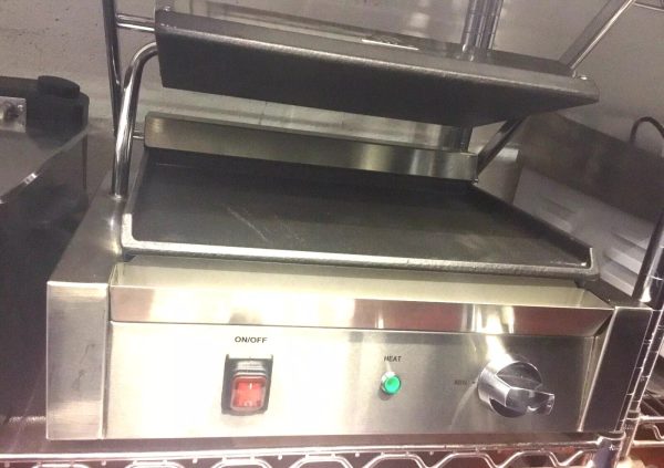Buffalo Single Large Flat Plates Contact Grill