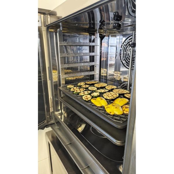 AMT Double Sided BBQ Pattern Tray GN 1/1 - Image 2