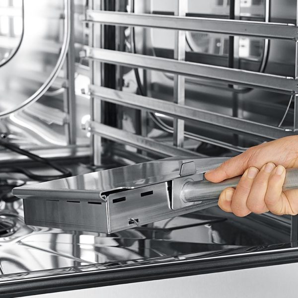 Convotherm Maxx Pro 10.20 GS easyTouch Disappearing Door Combi Oven with ConvoSmoke - Image 4