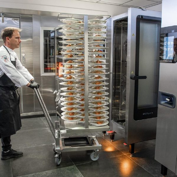 Convotherm Maxx Pro 20.20 ES easyTouch Disappearing Door Combi Oven with ConvoGrill - Image 3