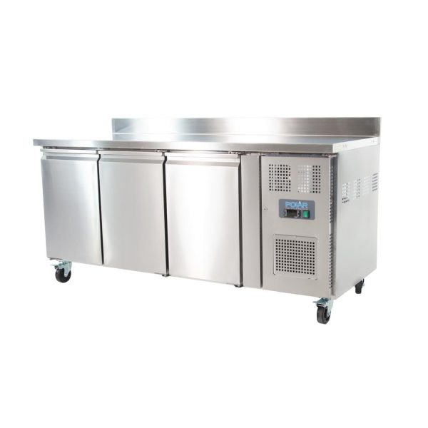 Polar U-Series Triple Door Counter Fridge with Upstand 417Ltr - Image 4