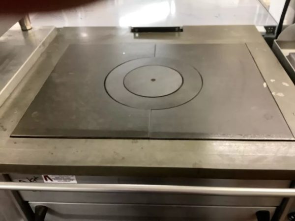 Falcon Solid Top Bulls Eye Natural Gas Oven Range Cooker - Image 2