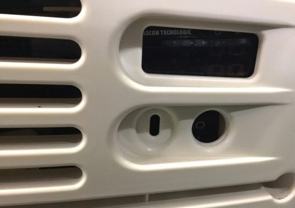 Upright Display Freezer White External Light 6 shelves - Image 3