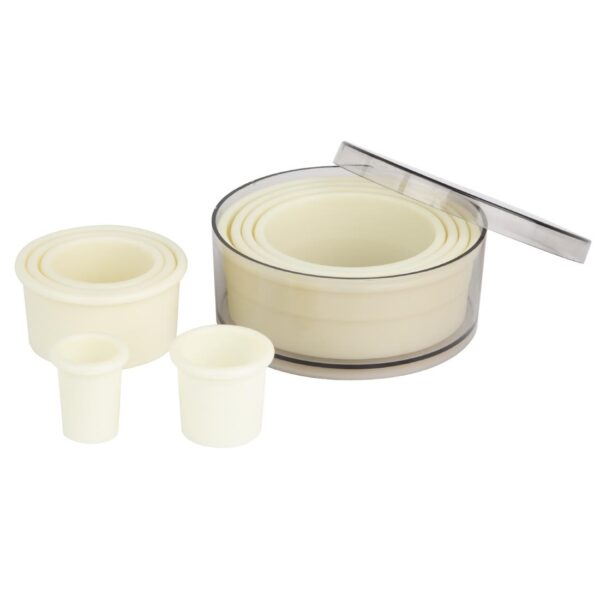 Vogue Plain Round Nylon Pastry Cutters (Pack 9) - Image 3