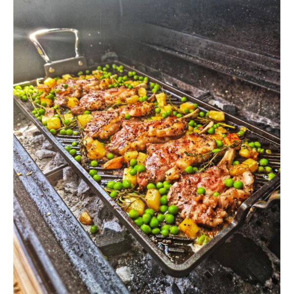 Britannia Cast Iron Double Burner Griddle Pan 45x25cm - Image 2